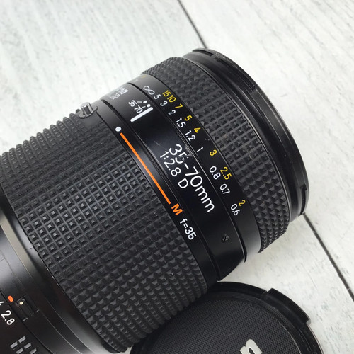 Nikon 70mm f2 8 - nikon, af